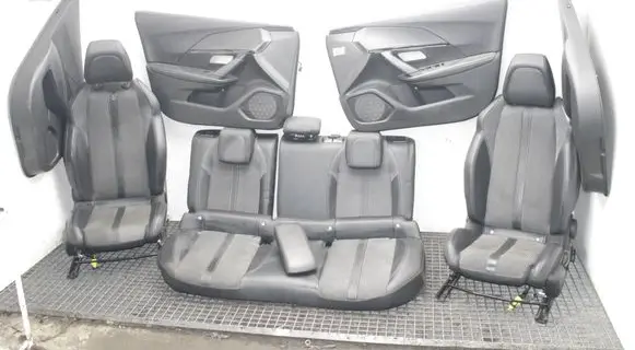 Peugeot 2008 II Interior set 