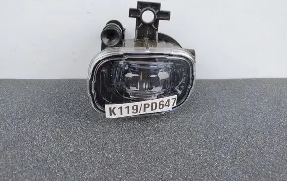 Renault Trafic III (X82) Front fog light 261550862R