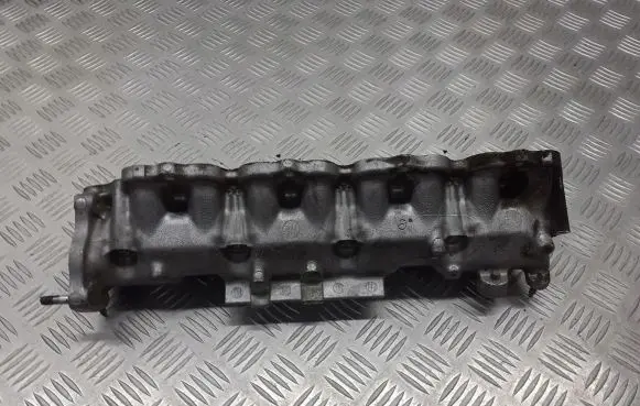 Toyota Corolla E120 E130 Intake manifold