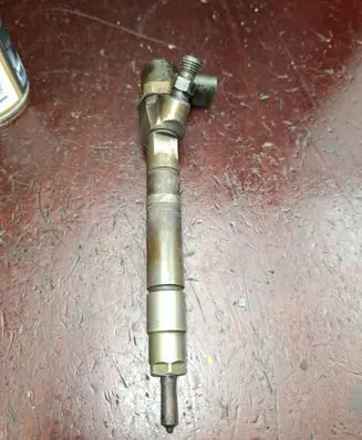Mercedes-Benz C W203 Fuel injector