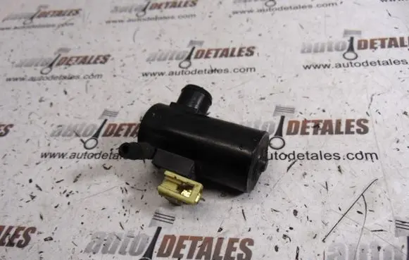 Honda CR-V Windscreen/windshield washer pump