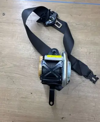 Opel Insignia A Front seatbelt 5010CA61C1 306981099P100