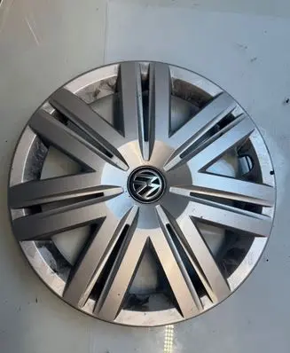 Volkswagen Golf VI R15 wheel hub/cap/trim 6C0601147