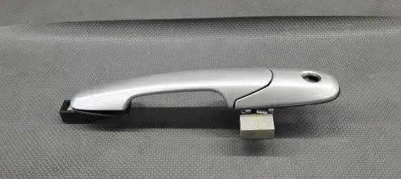 Suzuki Liana Front door exterior handle
