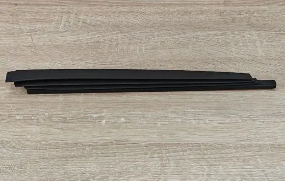 Audi A5 Sportback 8TA Windshield trim 8D9877781A