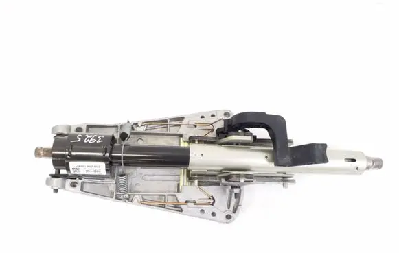 Mercedes-Benz C W204 Steering wheel axle A2044601916