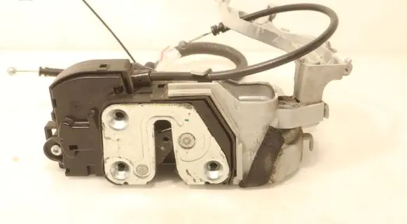 KIA Venga Front door lock 813101P000