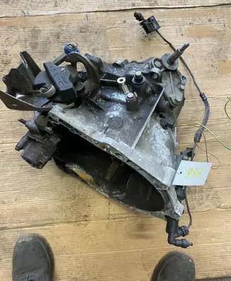 Peugeot 207 CC Manual 5 speed gearbox 20DM69 6464152B