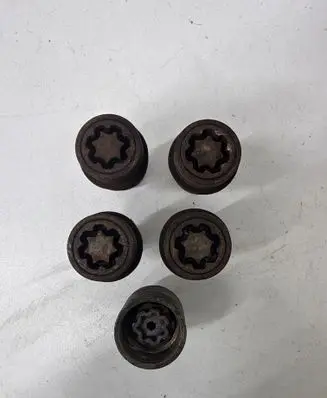 Audi Q5 SQ5 8R Anti-theft wheel nuts and lock 