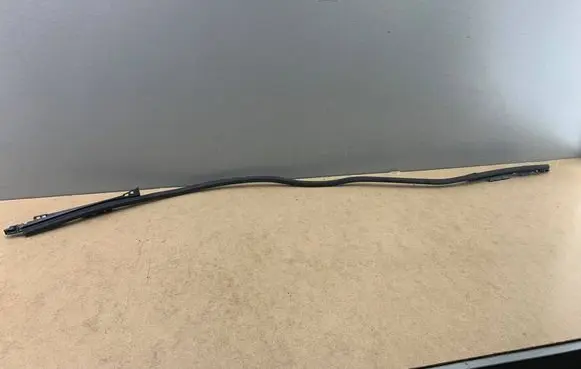 BMW 1 E81 E87 Engine compartment rubber 8045445 63117187861 63117187862