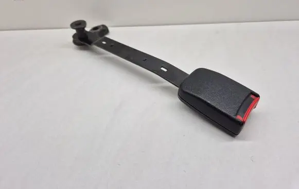 Volkswagen PASSAT B5 Front seatbelt buckle 3B0858472