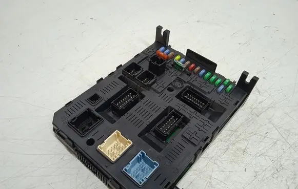 Citroen C4 I Picasso Fuse module 216761594