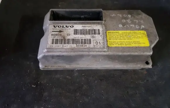Volvo XC70 Airbag control unit/module P8651523