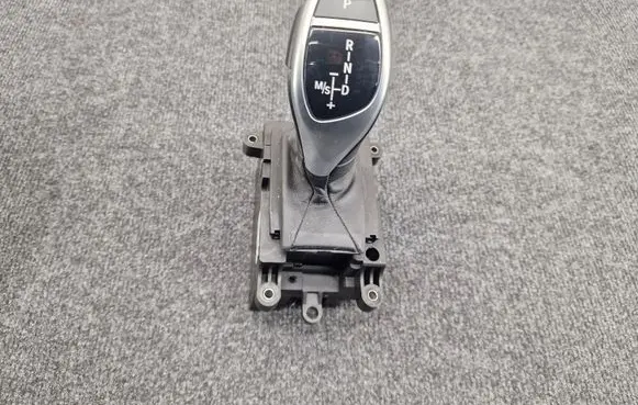 BMW 6 F12 F13 Gear shifter/selector 9251190