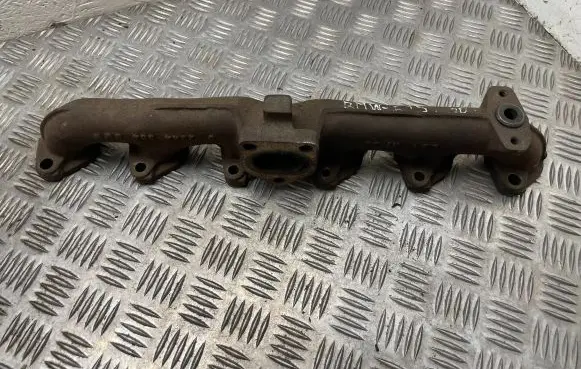 BMW 5 E34 Exhaust manifold c2244964