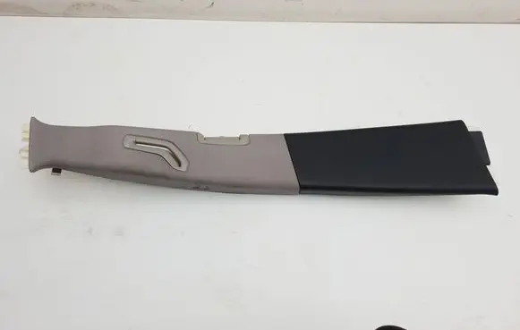 Volvo XC90 (B) pillar trim (top) 