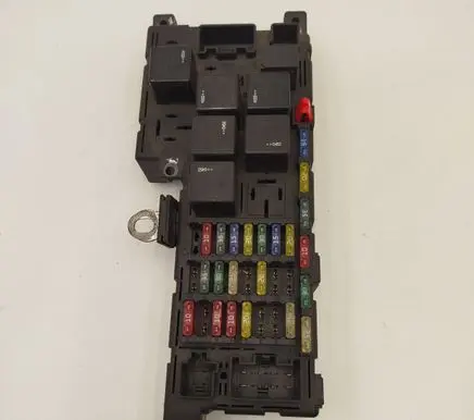 Volvo V70 Fuse module 30728008 518828108