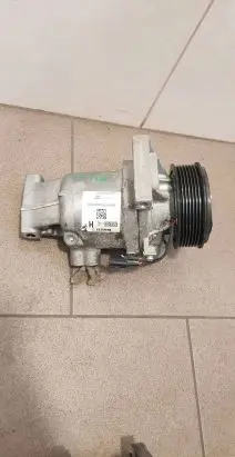 Dacia Sandero III Air conditioning (A/C) compressor (pump) 926008469R