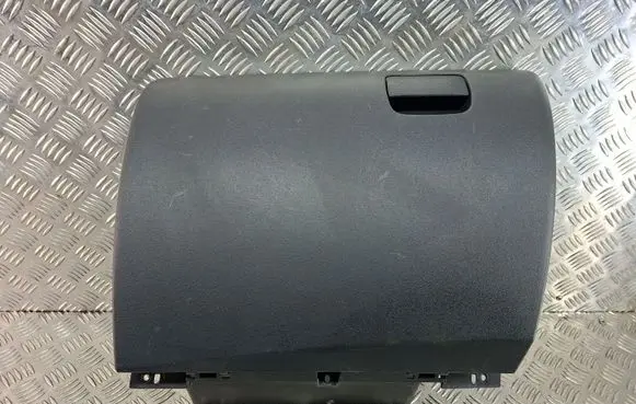 KIA Soul Glove box 