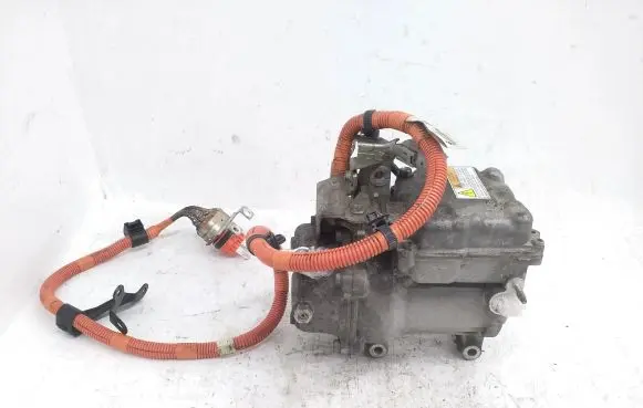 Mitsubishi Outlander Air conditioning (A/C) compressor (pump) 7813A379