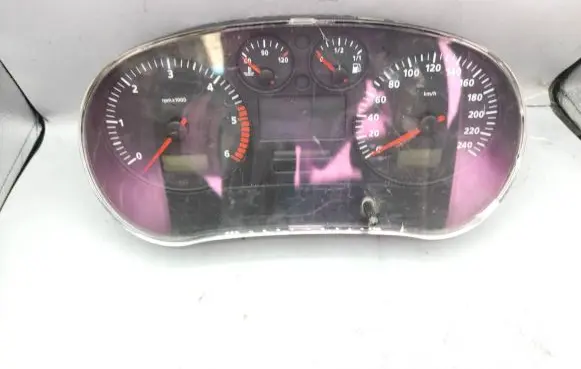 Seat Toledo II (1M) Speedometer (instrument cluster) W01M0920821B 306000206 02060