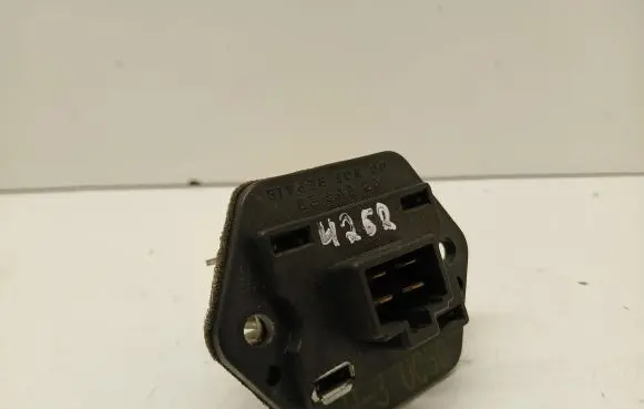 KIA Carnival Heater blower motor/fan resistor W30C30