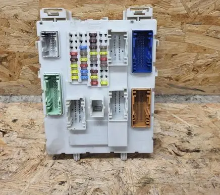 Ford Focus Comfort/convenience module F1DT14A073BF