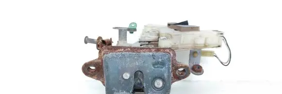 Subaru Impreza II Tailgate/trunk/boot lock/catch/latch 63100FE000 0892044A 0103U5