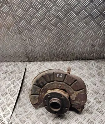 Front wheel hub