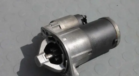 Mitsubishi Outlander Starter motor M000T20672