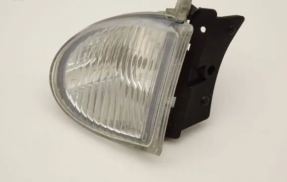 Renault Safrane Front reflector 7700849279
