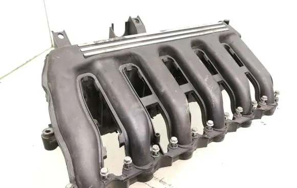 BMW 5 E39 Intake manifold 7789329 7789329B