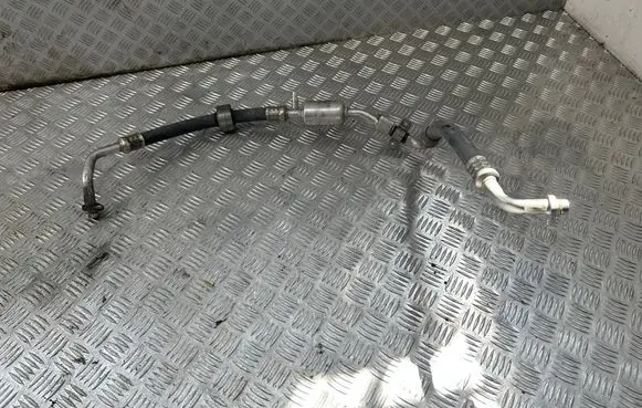 Dacia Sandero II Air conditioning (A/C) pipe/hose 924542015R