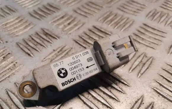 BMW X5 E53 Airbag deployment crash/impact sensor 6911038