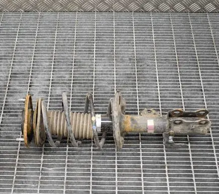 Toyota Auris E180 Front shock absorber/damper F56R5