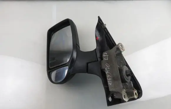 Front door electric wing mirror