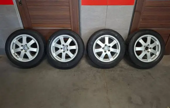 Volvo V50 R16 alloy rim 