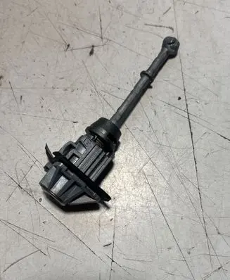 Opel Astra L Front door lock 7P540V512