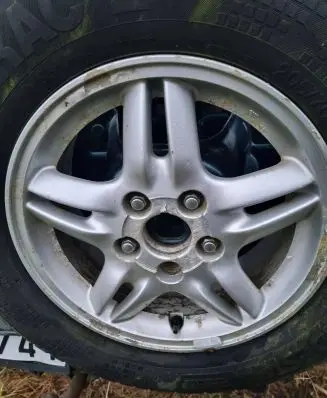 Honda CR-V R15 alloy rim 