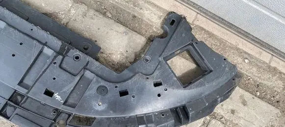Volvo V40 Front bumper skid plate/under tray