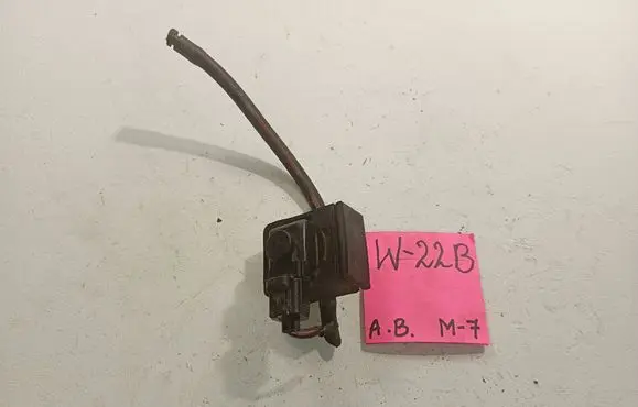 Audi A6 S6 C5 4B Valve 11212121