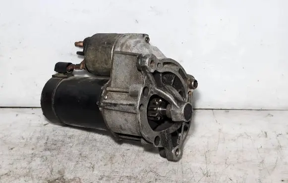 Peugeot 307 Starter motor D6RA572