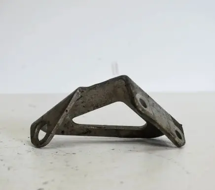 Volkswagen Golf VI Engine mounting bracket 03C199207