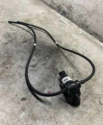 Infiniti QX60 L50 Windscreen/windshield washer pump 3P1028
