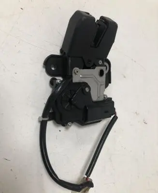 Mitsubishi Grandis Tailgate/trunk/boot lock/catch/latch 290904