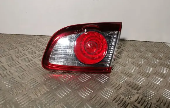 Hyundai Santa Fe Tailgate rear/tail lights 924062B5