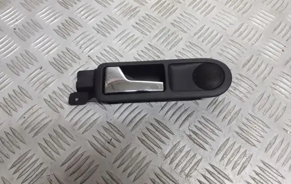 Volkswagen Golf IV Rear door interior handle 3B0839113