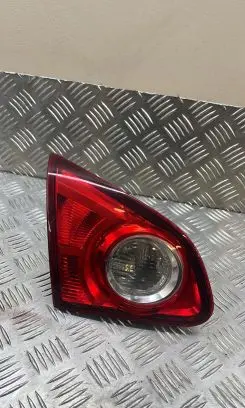 Nissan Qashqai+2 Tailgate rear/tail lights 89071063