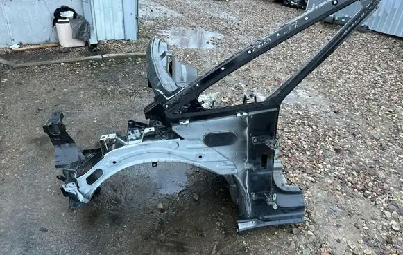 Opel Zafira C Front quarter panel 