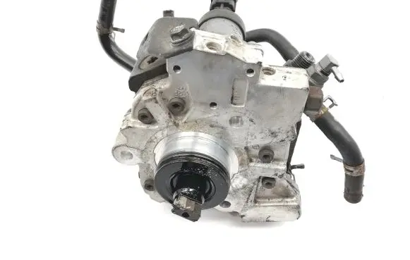 Toyota Auris E180 Fuel injection high pressure pump 221000W020